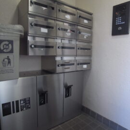 (エントランス)